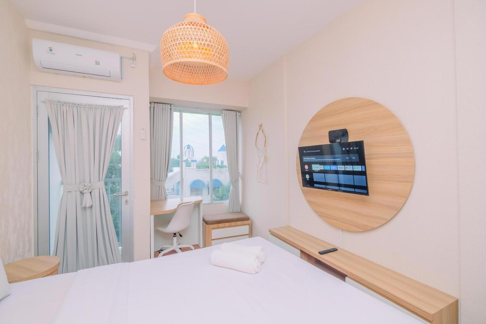 Homey 1br Without Living At Gunung Putri Square By Travelio Apartemen Bogor