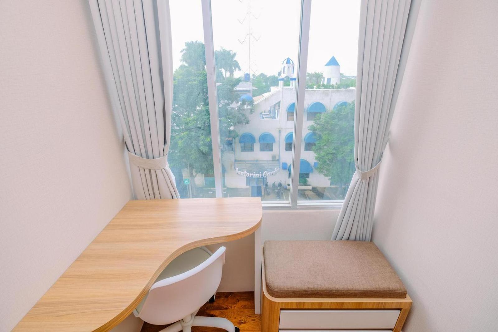 Homey 1br Without Living At Gunung Putri Square By Travelio Apartemen